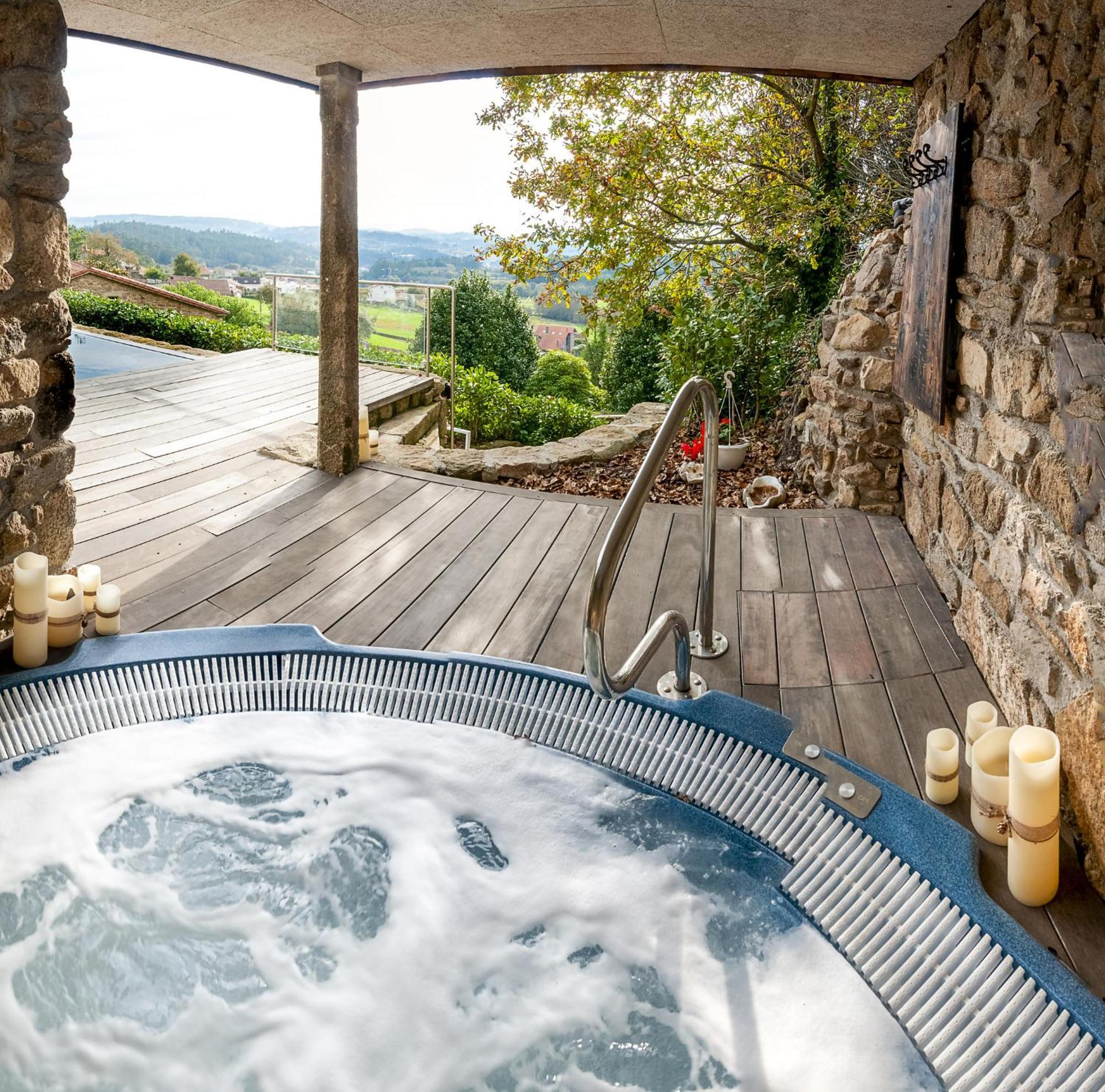 Villa Casa Do Cebro Casa Con Piscina Y Jacuzzi Privados à Saint-Jacques-de-Compostelle Extérieur photo